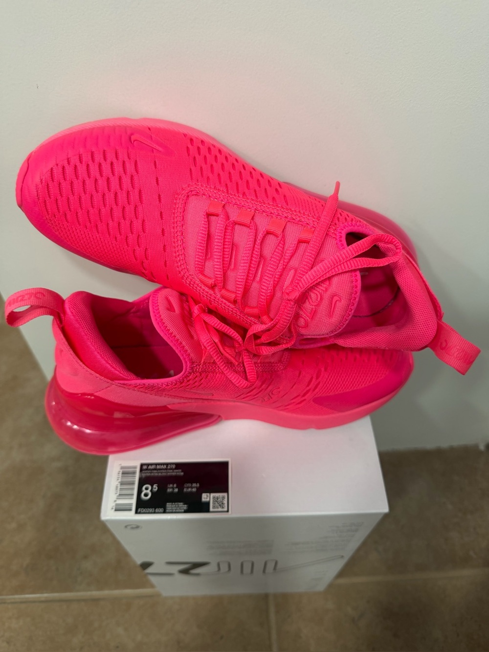 Nike Women’s Air Max 270 - Hyper pink
